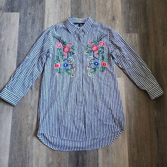 Tops - WALTER BAKER EMBROIDERED TOP